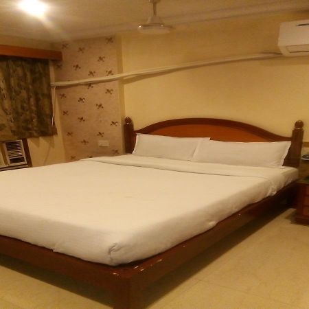 Hotel Monsoon Palace Гувахати Экстерьер фото
