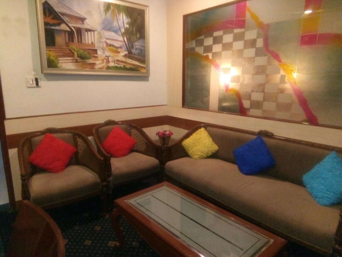 Hotel Monsoon Palace Гувахати Экстерьер фото