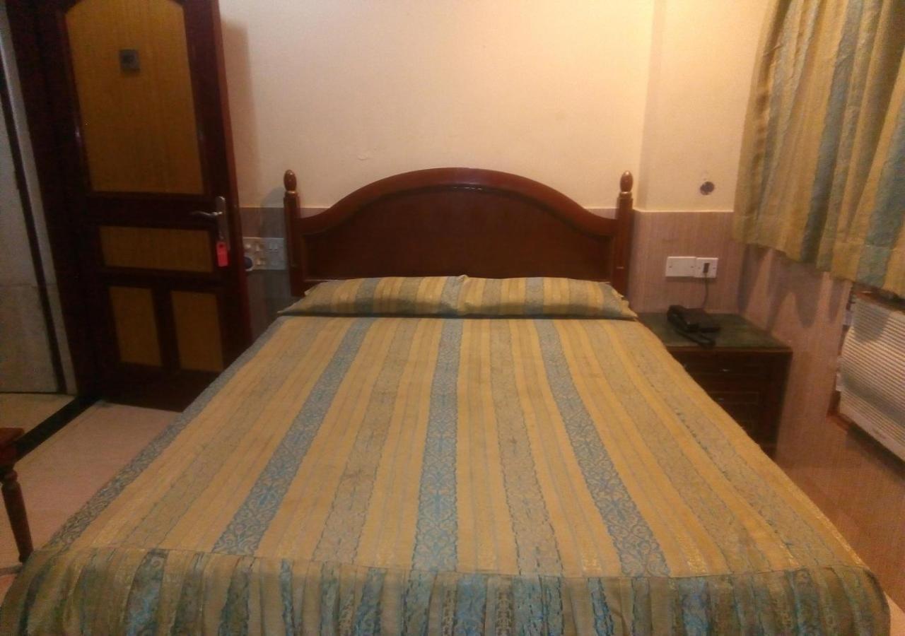 Hotel Monsoon Palace Гувахати Экстерьер фото