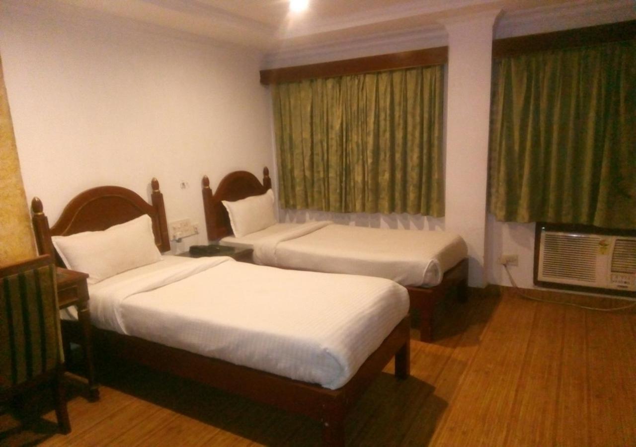 Hotel Monsoon Palace Гувахати Экстерьер фото