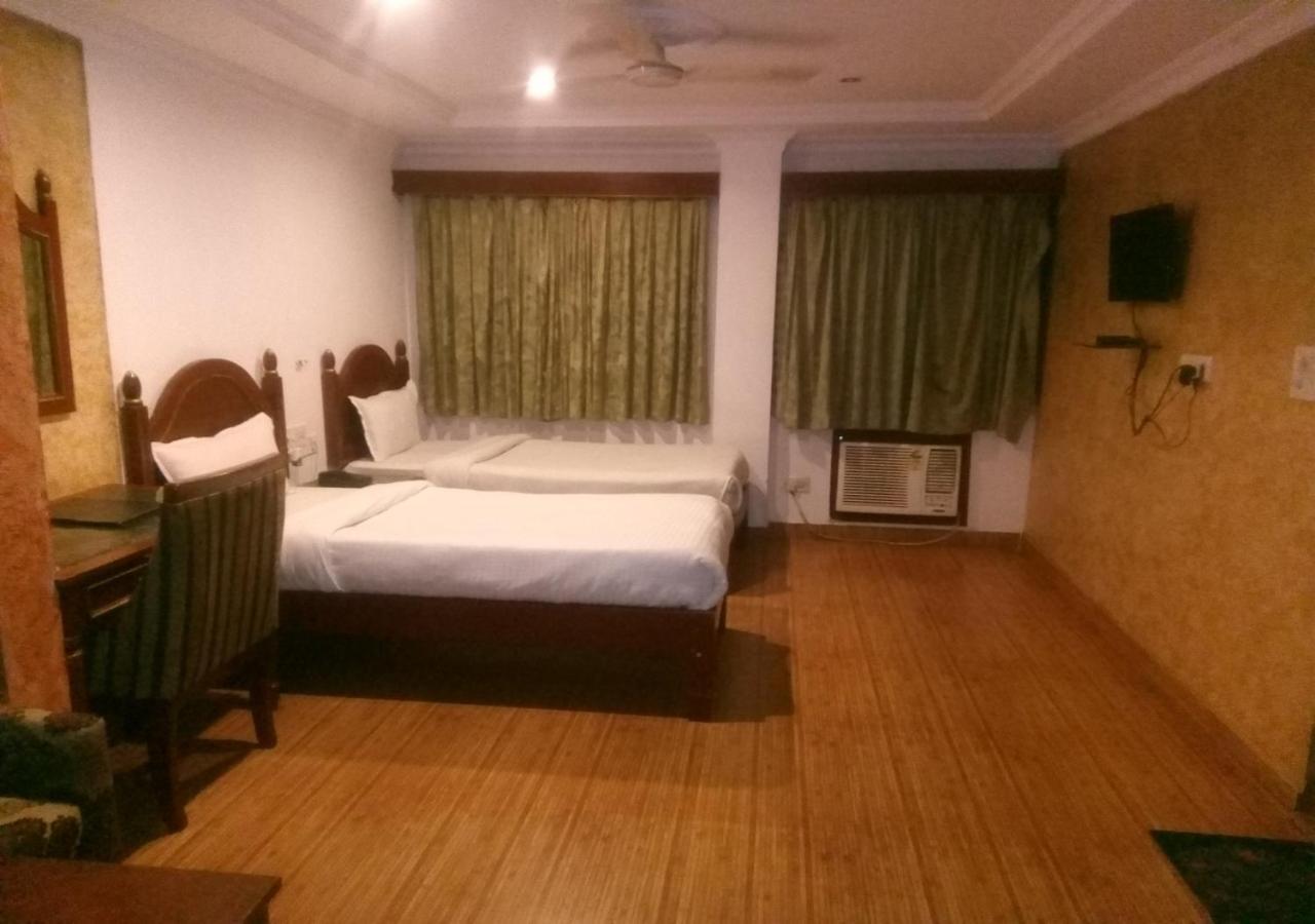Hotel Monsoon Palace Гувахати Экстерьер фото